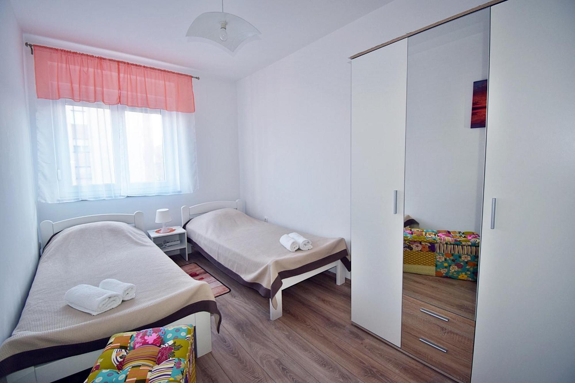 Apartment Navy Near The Beach Pula Exterior photo